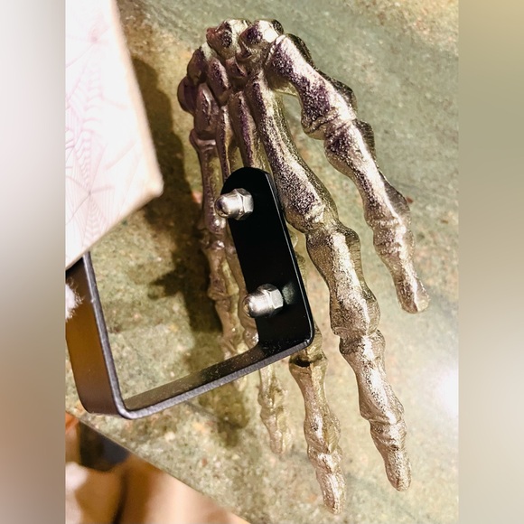 Spider Over Door Wreath Hanger - Picture 3 of 3